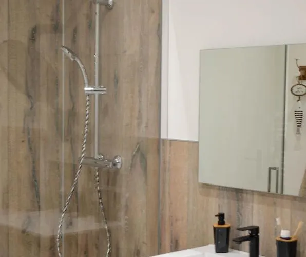 度假居 Le Quai Huppe, Voie 1 *